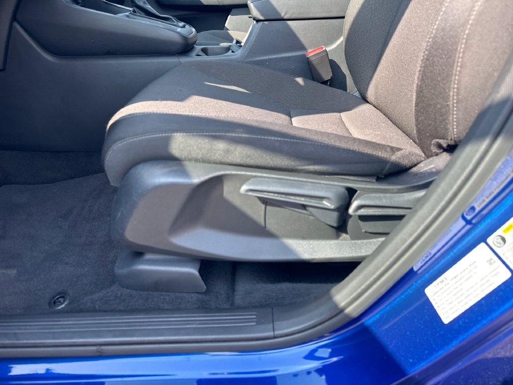 Used 2025 Honda CR-V LX image 15