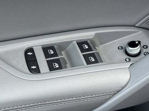 Used 2019 Audi Q5 2.0T Premium Plus w/ Premium Plus Package image 13