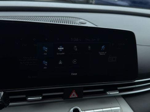 Certified 2024 Hyundai Elantra Limited FWD image 18