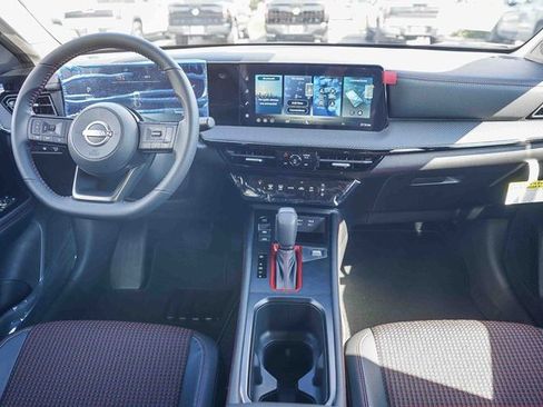 New 2026 Nissan Kicks SR image 13