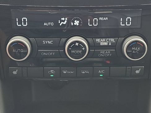 Used 2019 Subaru Ascent Limited AWD/4WD image 29