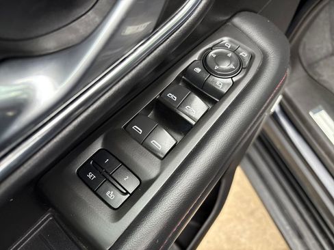 Used 2022 Chevrolet Tahoe RST w/ Luxury Package image 15