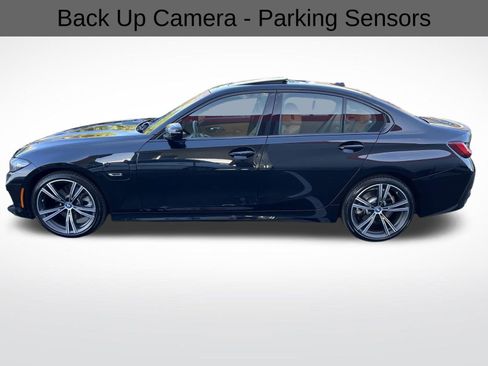 Used 2023 BMW 330e w/ Driving Assistance Package image 9