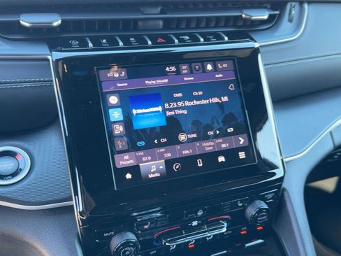 New 2025 Jeep Grand Cherokee L Altitude image 21