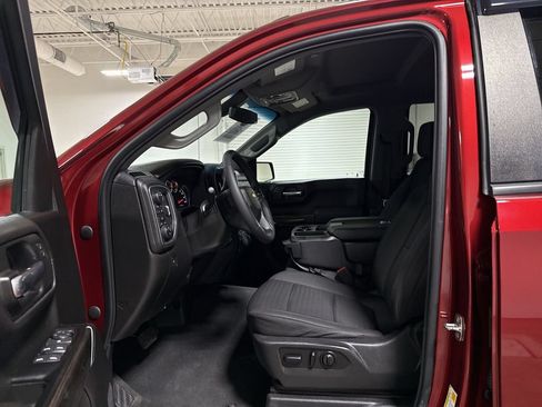 Used 2022 Chevrolet Silverado 1500 LT AWD/4WD image 19