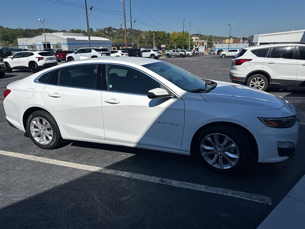 Used 2023 Chevrolet Malibu LT FWD image 3