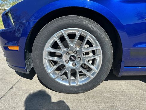 Used 2014 Ford Mustang Premium w/ Equipment Group 202A RWD image 26
