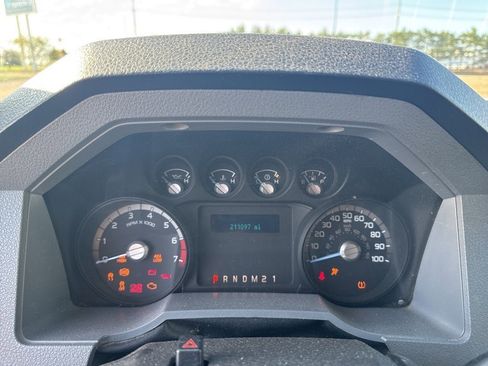 Used 2016 Ford F250 XL w/ Power Equipment Group image 57