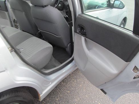 Used 2007 Ford Focus SE FWD image 17