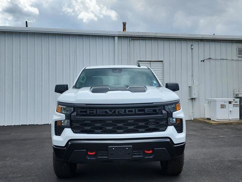 New 2026 Chevrolet Silverado 1500 Custom Trail Boss w/ LPO, Dark Essentials Package AWD/4WD image 8