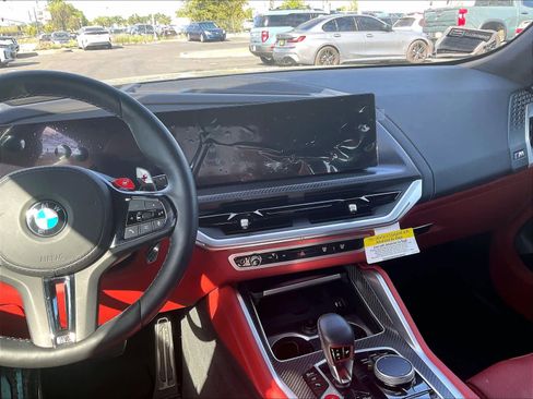 Used 2025 BMW XM image 9