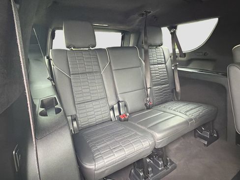 Certified 2025 Cadillac Escalade ESV Sport Platinum AWD/4WD image 21