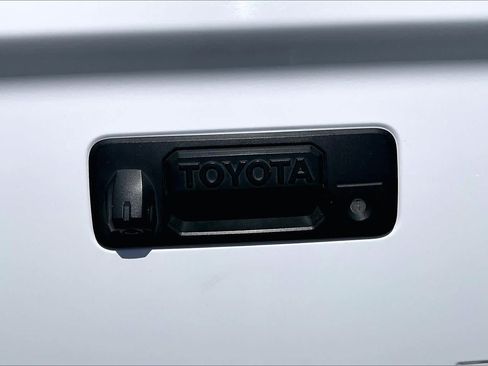 Used 2018 Toyota Tundra SR RWD image 30