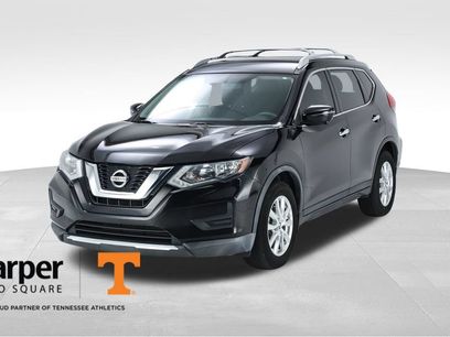 Used 2017 Nissan Rogue SV w/ SV Premium Package