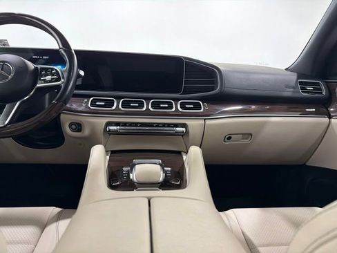 Used 2023 Mercedes-Benz GLS 450 4MATIC image 35