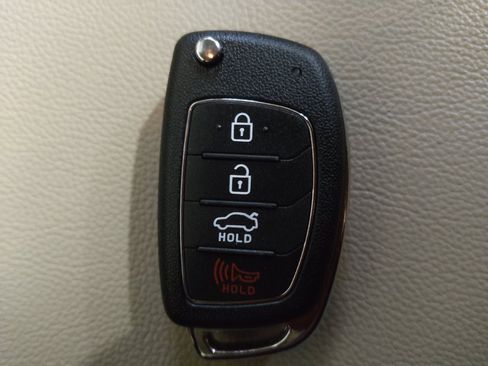 Used 2018 Hyundai Sonata SE FWD image 32
