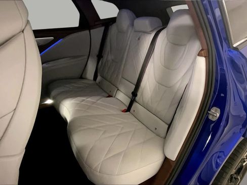 Certified 2023 BMW XM AWD/4WD image 20