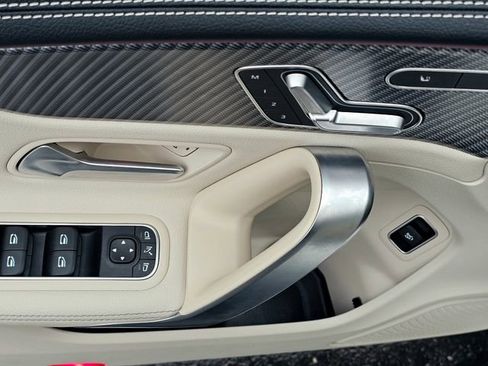 Certified 2025 Mercedes-Benz CLA 250 4MATIC image 23