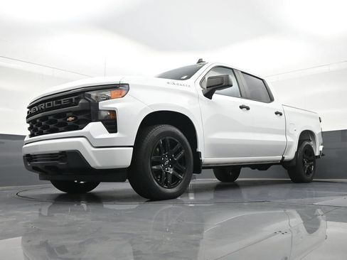 Used 2023 Chevrolet Silverado 1500 Custom RWD image 24