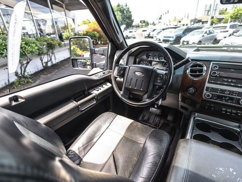 Used 2011 Ford F250 Lariat w/ FX4 4X4 Off-Road Pkg image 20