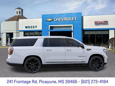 New 2026 GMC Yukon XL Denali Ultimate AWD/4WD image 5