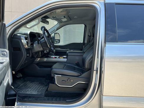 Used 2023 Ford F350 Lariat w/ Lariat Ultimate Package AWD/4WD image 8