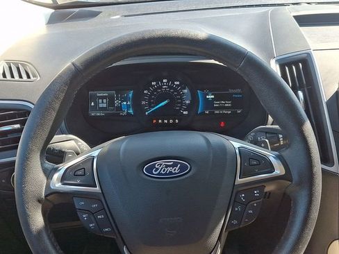 Used 2022 Ford Edge SEL w/ Sport Appearance Package image 18