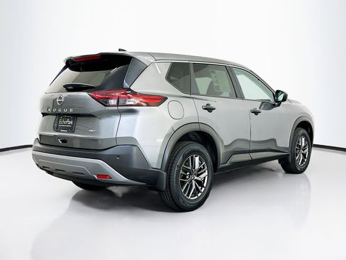 Used 2023 Nissan Rogue S image 9