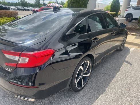 Used 2021 Honda Accord Sport image 11
