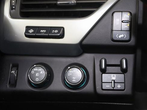 Used 2017 Chevrolet Tahoe Premier image 28