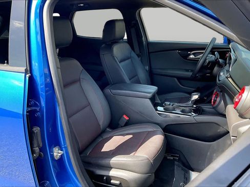 Used 2019 Chevrolet Blazer RS w/ Sun and Wheels Package FWD image 8