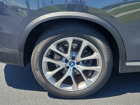 Used 2022 BMW X5 xDrive45e w/ Climate Comfort Package AWD/4WD image 7