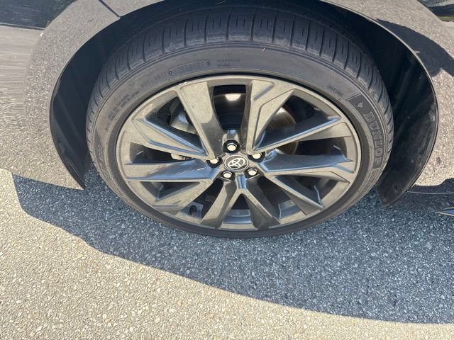 Used 2024 Toyota Corolla SE FWD image 3