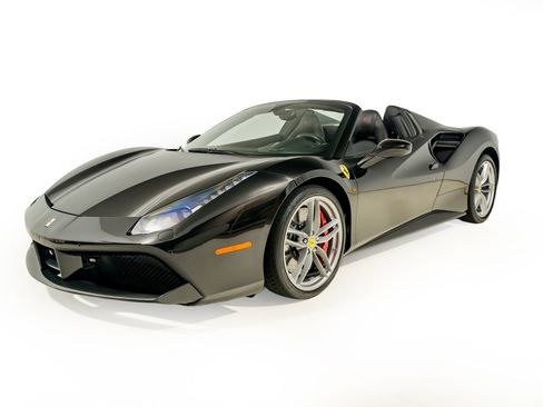 Used 2018 Ferrari 488 Spider RWD image 14