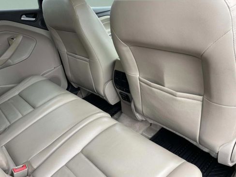 Used 2014 Ford Escape Titanium FWD image 16