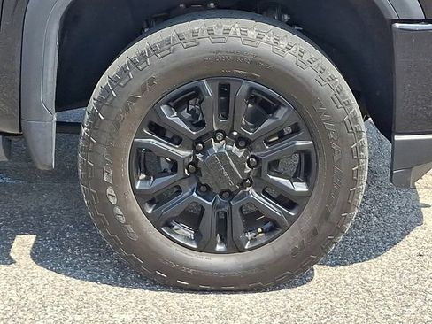 Used 2022 GMC Sierra 2500 Denali w/ Denali Black Diamond Edition AWD/4WD image 29