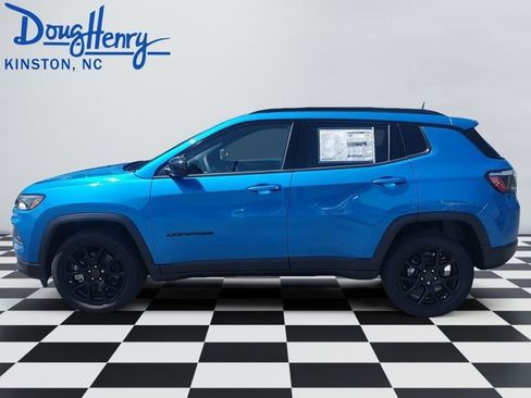 New 2026 Jeep Compass Latitude AWD/4WD image 2