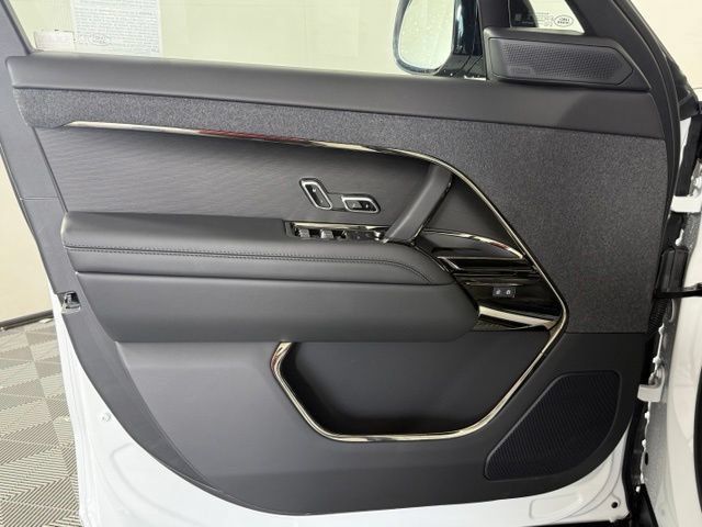 New 2026 Land Rover Range Rover Sport Dynamic SE AWD/4WD image 29