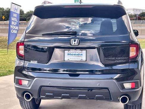 Used 2024 Honda Passport Black Edition image 6