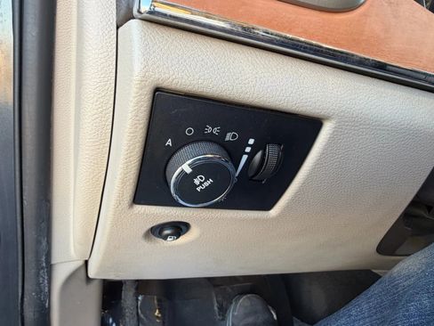 Used 2012 Jeep Grand Cherokee Overland w/ Trailer Tow Group IV image 11