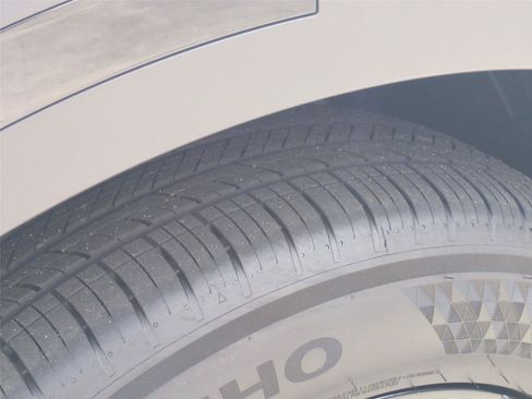 Used 2027 Kia Telluride EX AWD/4WD image 16