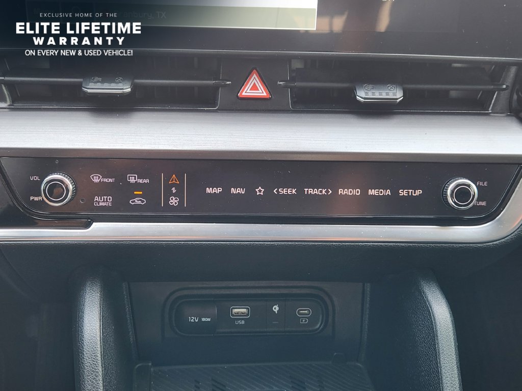 Used 2024 Kia Sportage EX FWD image 19