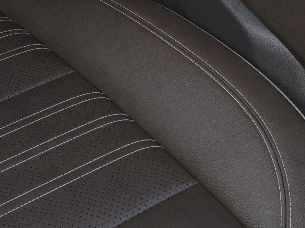 New 2027 GMC Acadia Denali Ultimate w/ LPO, Floor Liner Package AWD/4WD image 21