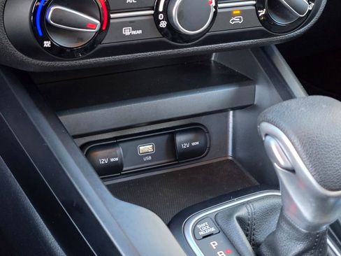 Used 2025 Kia Soul LX w/ Option Group 015 image 34