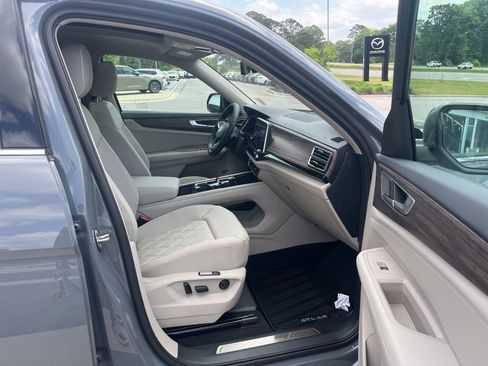 New 2026 Volkswagen Atlas SEL Premium R-Line AWD/4WD image 34