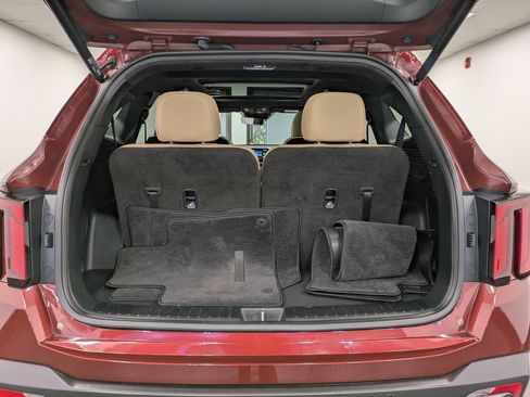 Certified 2024 Kia Sorento SX Prestige w/ Olive Brown Leather Package image 23