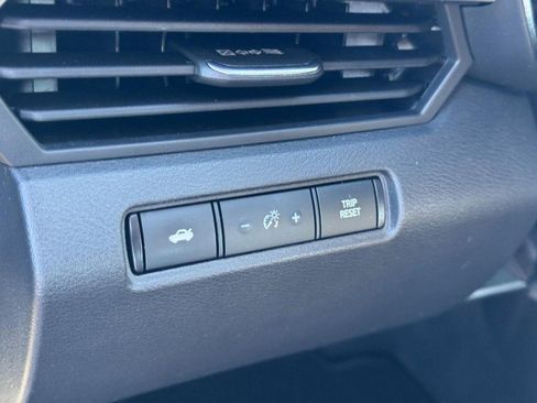 Used 2024 Nissan Altima 2.5 SV image 16