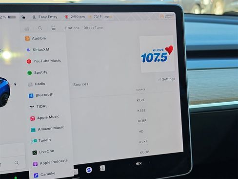 Used 2021 Tesla Model Y Long Range image 24