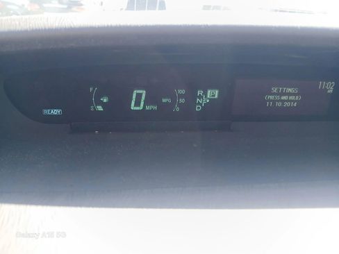 Used 2015 Toyota Prius Four image 31