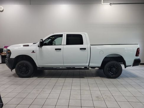Used 2025 RAM 2500 Tradesman w/ Safety Group AWD/4WD image 9